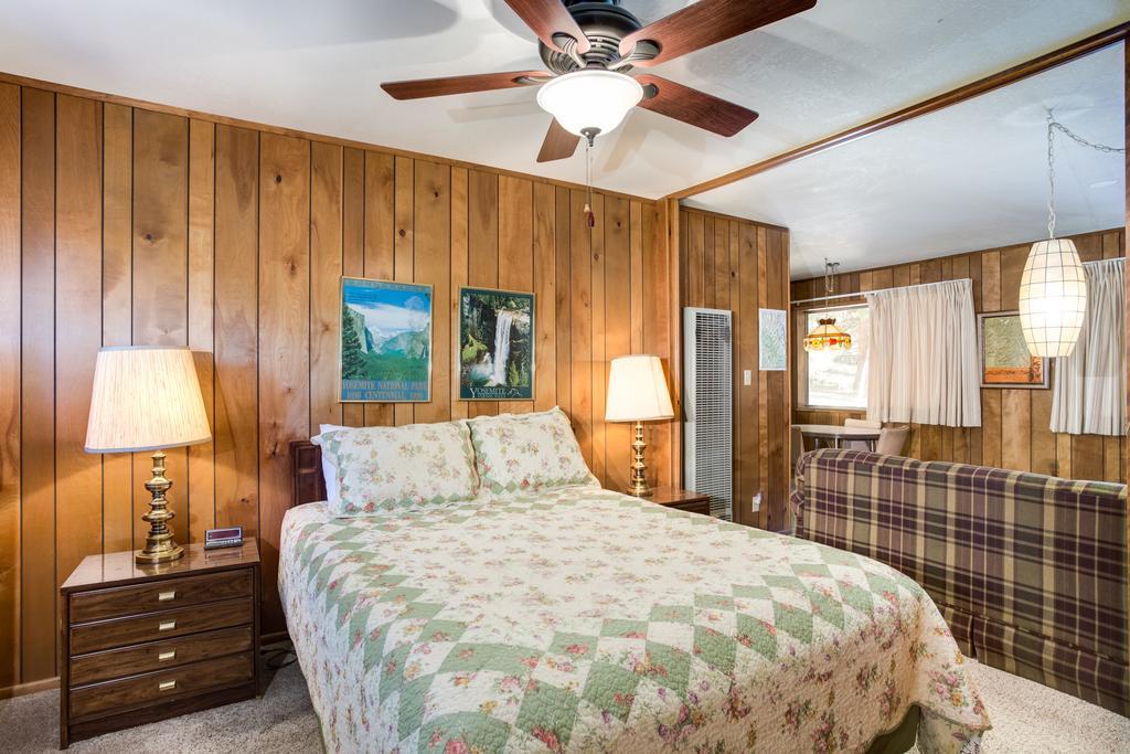 Chalet 27a Pine Crest Wawona