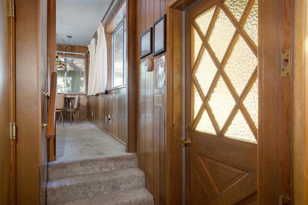 27a Pine Crest *